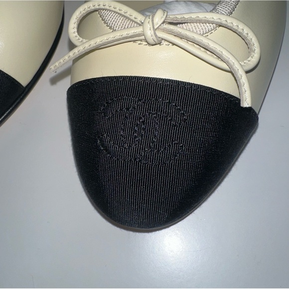 CHANEL Lambskin Grosgrain Cap Toe CC Ballerina Flats in Ivory/Black - Picture 3 of 8